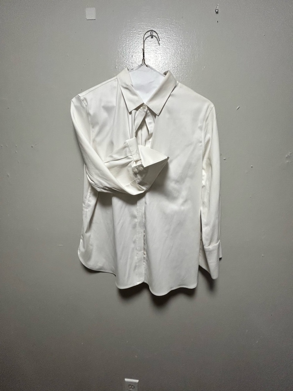 Elegant White Collared Button-Down Shirt